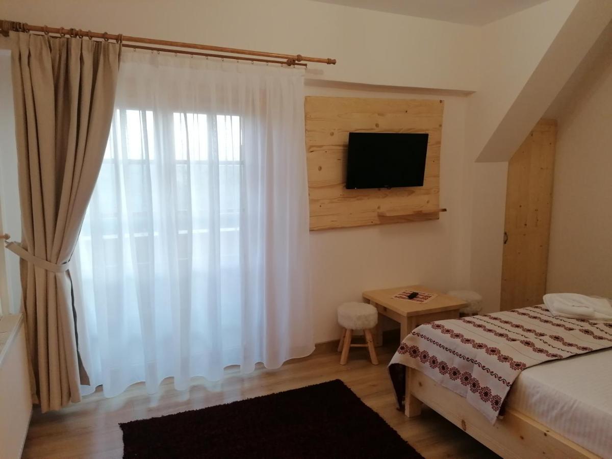 Pensiunea Casuta Din Deal Moisei Pokoj fotografie